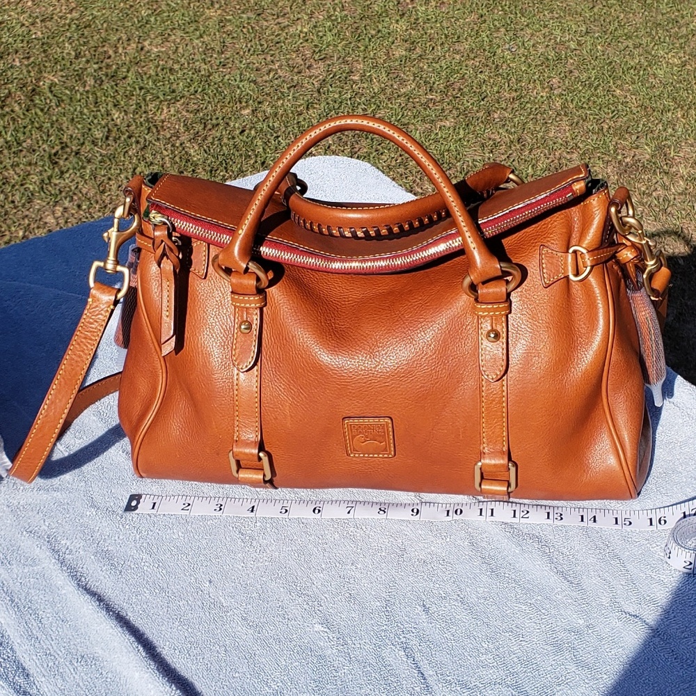 Extra pictures Dooney Medium Florentine Satchel